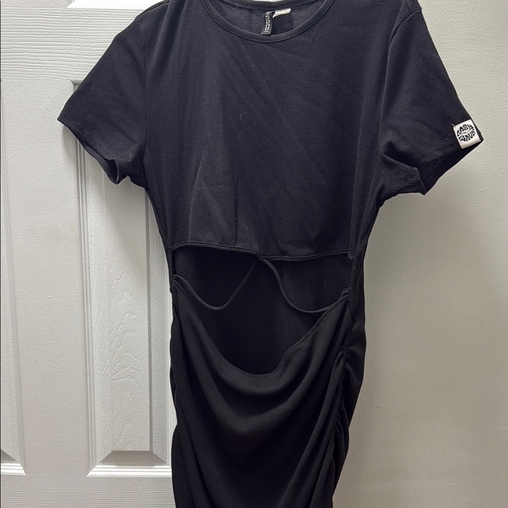 Black Short Sleeve Dress